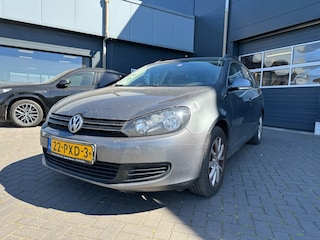 Volkswagen Golf met trekhaak, airco, elektrisch ramen, cruise control, nieuwe APK!