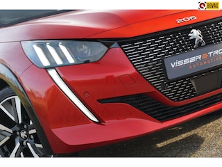 Peugeot 208 1.2 PureTech GT-line | Rouge Elixer | 3D-cockpit/AppleCarplay/LED/Camera/NAV - Lekker sportief!