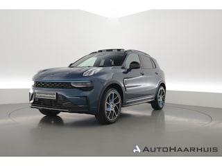 Lynk & Co 01 1.5 PHEV 261PK MY23 | Donkere hemel | S/K-panodak | 360*+ PDC | Adapt. Cruise | Memory | Stoelverw. | Elek. klep | LM 20" | Led | Nav+App.Connect