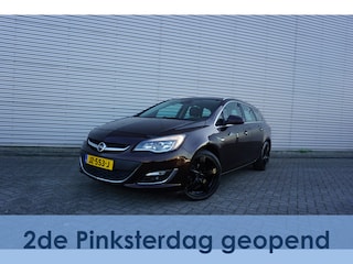 Opel Astra Sports Tourer 1.4 Turbo Sport + Climate / Navi / Cruise / Camera / Elektr. ramen / Parkeers. / Lm velgen / Trekhaak