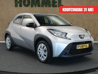 Toyota Aygo 1.0 VVT-i MT Play - ORIGINEEL NEDERLANDSE AUTO - TREKHAAK ( UITSLUITEND VOOR FIETSEN TE VERVOEREN ) APPLE CARPLAY/ ANDROID AUTO - AIRCO - ADAPTIEVE CRUISE CONTROL - GOODYEAR 4 SEIZOENEN BANDEN - CAMERA - LICHTSENSOR
