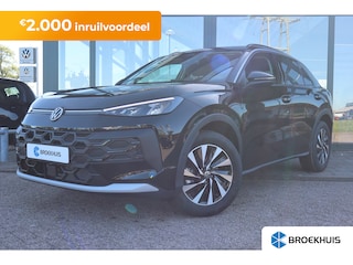 Volkswagen T-Roc Life First Edition | 'App-Connect' draadloze smartphone integratie | Automatische afstandsregeling (Adaptive Cruise Control) | Buitenspiegels elektrisch instel-, verwarm- en inklapbaar