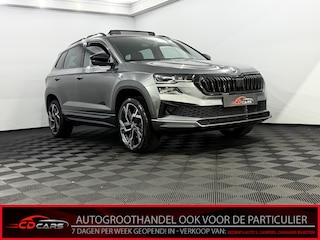 Skoda Karoq 1.5 TSI ACT Sportline Business Panoramadak, Navi, Parkeersensoren, Cruise control, Keyless start, Stoel/stuurverwarming, A start stop
