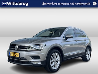 Volkswagen Tiguan 1.4 TSI ACT Highline / Virtual cockpit / Led / Trekhaak / Alcantara / Navi / DSG