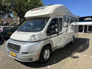 Carthago Chic C-Line tplus 5.2h Carthago Chic c-line tplus 5.2h /AUTOMAAT/AIRCO/CAMERA/LEVELSYSTEEM/NIEUWE KOELKAST /ELECTR HEFBED/QUEENSBED/4 PERS/ IN OPDRACHT VAN KLANT!