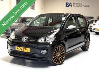 Volkswagen Up 1.0 TSI high up! Special | 90PK | 17 inch