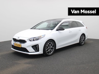 Kia Ceed 1.5 T-GDi MHEV GT-Line Edition Airco | Apple Carplay/Android Auto | Bluetooth | Cruise Control | Extra Getint Glas | Hill/Hold Functie | Lichtmetalen Velgen 17'' | Multimedia-Voorbereiding | Navigatiesysteem Full Map | Parkeersensor Achter | Regensensor | Rijstrooksensor | Side-Skirts | Sportstuur | Spraakbediening | Start/Stop Systeem