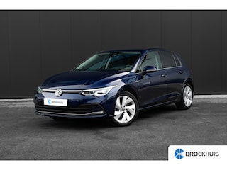 Volkswagen Golf 1.5 eTSI Style DSG | Trekhaak | Navi | Apple Carplay | | Apple Carplay/Android Auto|telefoonintegratie premium | Buitenspiegels elektr. met geheugen | Cruise control adaptief