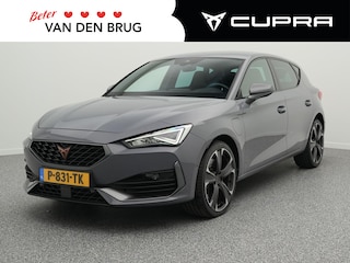 Cupra Leon 1.4 e-Hybrid VZ 245pk | Adaptieve cruise control | Stuur- & stoelverwarming | Dynamic chassis control | Achteruitrijcamera |