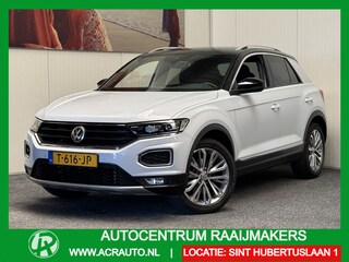 Volkswagen T-Roc 1.5 TSI SPORT VIRTUAL COCKPIT NAVIGATIE ADAPTIVE CRUISE CONTROL CLIMATE CONTROL STOELVERWARMING RIJSTROOKSENSOREN DODEHOEKSENSOREN ACHTERUITRIJCAMERA AFN. TREKHAAK