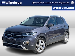 Volkswagen T-Cross 1.0 TSI 110PK Style / Trekhaak / Dodehoek Sensor / Achteruitrijcamera / LED / Stoelverwarming / App-Connect