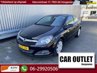 Opel Astra GTC 1.6 Executive AUTOMAAT, Clima, Navi, CC, PDC, LM, nw. APK – Inruil Mogelijk –