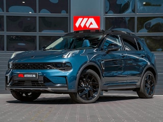 Lynk & Co 01 1.5 Black Edition Panoramadak|Trekhaak|Camera|ACC|Stoelverwarming|Navi|Carplay