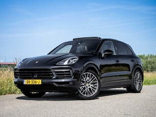 Porsche Cayenne 3.0 V6 340PK Pano Stoelkoeling Bose ACC Sport Chrono Led Matrix 360 Camera Softclose Luchtvering Trekhaak