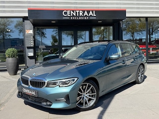 BMW 3-serie Touring 330i High Exe Pano|Leder|Harman&Kardon|Memory|Carplay|Keyless|Camera