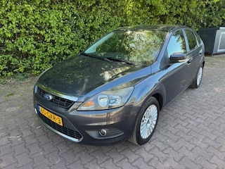 Ford Focus 1.6 Titanium/Acarplay/Airco/Trekhaak/APK Nieuw
