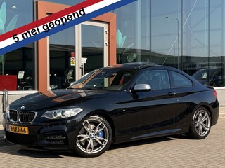 BMW 2-serie Coupé M235i High Executive | Schuifdak | Harman / Kardon | Cruise | Memory | Leder | DAB | Navi |