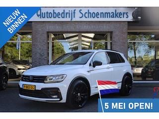 Volkswagen Tiguan 2.0 TSI 4Motion Highline R-LINE TREKHAAK ELEC.UITKLAPBAAR  PANO STOELVERW. ADAPTIVE-CRUISE CARPLAY NAVI CLIMA ELEC-KLEP 2XPDC 21''LMV NETTE AUTO!