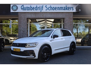 Volkswagen Tiguan 2.0 TSI 4Motion Highline R-LINE TREKHAAK ELEC.UITKLAPBAAR  PANO STOELVERW. ADAPTIVE-CRUISE CARPLAY NAVI CLIMA ELEC-KLEP 2XPDC 21''LMV NETTE AUTO!