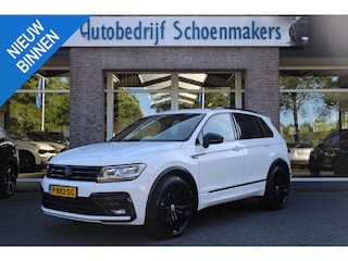 Volkswagen Tiguan 2.0 TSI 4Motion Highline R-LINE TREKHAAK ELEC.UITKLAPBAAR  PANO STOELVERW. ADAPTIVE-CRUISE CARPLAY NAVI CLIMA ELEC-KLEP 2XPDC 21''LMV NETTE AUTO!