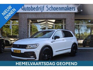 Volkswagen Tiguan 2.0 TSI 4Motion Highline R-LINE TREKHAAK ELEC.UITKLAPBAAR  PANO STOELVERW. ADAPTIVE-CRUISE CARPLAY NAVI CLIMA ELEC-KLEP 2XPDC 21''LMV NETTE AUTO!