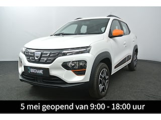Dacia Spring Comfort Plus 27 kWh | DC Lader | Orange Pack | Navigatie | Camera |