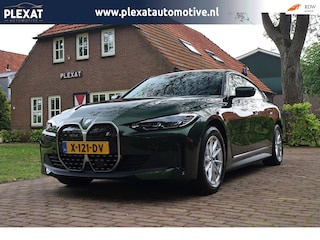BMW i4 EDrive40 84 kWh Aut. | 96% SOH | Hifi Sound | SanRemo Grun | Full Led | NL | 2e Eigenaar | Sportstoelen | Apple Car Pla