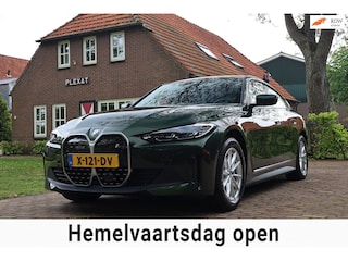 BMW i4 EDrive40 84 kWh Aut. | 96% SOH | Hifi Sound | SanRemo Grun | Full Led | NL | 2e Eigenaar | Sportstoelen | Apple Car Pla