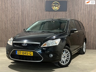 Ford Focus Wagon 2.0 Titanium PDC Automaat Stoelverwarming 17 Inch LM