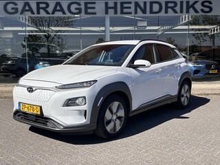 Hyundai Kona EV Premium 64 kWh | SOH: 96,8% | Leder | LED | Camera | Blindspot | Lage km-stand! |