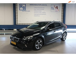 Volvo V40 1.6 D2 Summum / LEER / NAV / PDC / XENON / BLACK ! ! !