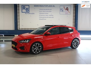 Ford Focus 1.0 EcoBoost ST Line Business 12 MAANDEN GARANTIE/ FULL OPTIONS! / DEALER ONDERHOUDEN!