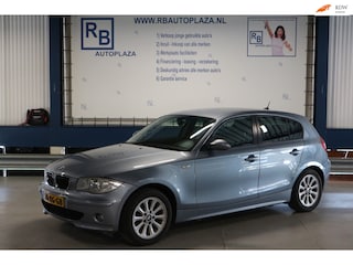 BMW 118i / Keurige wagen / Nap km stand ! ! !
