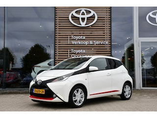 Toyota Aygo 1.0 VVT-i x-cite Automaat 5-deurs 69pk | Keyless | Lichtmetalen velgen | Climate Control |