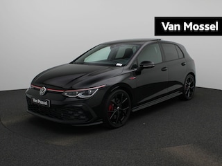 Volkswagen Golf 2.0 TSI GTI | 245 PK | Black Pack | Panorama-schuif-/kanteldak | Head-up display | Digital Display | Keyless | Diefstalalarm | Led- Mistlampen | Achteruitrijcamera | Adaptief Onderstelregel (Sport) | 19' Inch Estrolo Velgen (Zwart) |