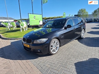BMW 3-serie Touring 320i High Executive / Super nette auto / APK maart 2027