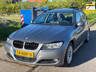 BMW 3-serie Touring 320i Executive Aut. ECC Audio/Navi Leder Sportstoelen Elec. pakket LMV 16" Pano Cruise Dealeronderh. Nw Apk!
