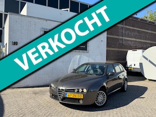 Alfa Romeo 159 Sportwagon 1.8 MPI Distinctive - VOL OPTIE - RIJDT & SCHAKELT GOED!