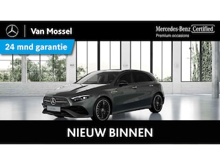 Mercedes-Benz A-klasse 180 Business Solution AMG /Panoramadak /19 Inch /Nightpakket /CarPlay