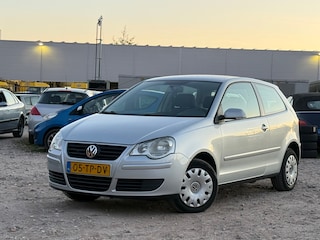 Volkswagen Polo 1.2 Optive/ COMPLEET ONDERHOUD