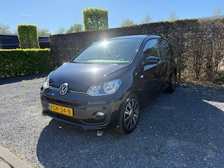 Volkswagen Up 1.0 TSI BMT high up! Pano | Stoelverwarming