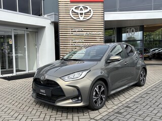 Toyota Yaris 1.5 Hybrid 115 Dynamic COMFORT PACK PARKEERSENSOREN VOOR EN ACHTER, STOELVERWARMING, KEYLESS
