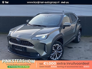 Toyota Yaris Cross 1.5 Hybrid Executive Panoramadak, Parkeersensoren voor + achter, Stoelverwarming, LED, Smart Key, LMV