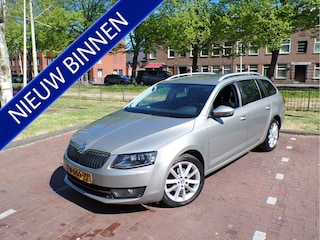 Skoda Octavia Combi 1.4 TSI Greentech Style Businessline 150 PK NAVI TEL CRUISECONT STOELVERWARM....