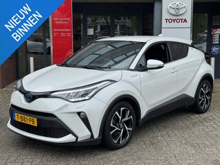 Toyota C-HR 1.8 Hybrid BUSINESS PLUS TREKHAAK STOEL/STUURVERW 4S-BANDEN PARK-SENSOREN APPLE/ANDROID CAMERA AD-CRUISE CLIMA