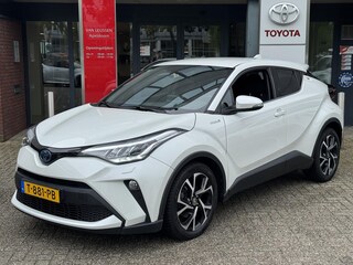 Toyota C-HR 1.8 Hybrid BUSINESS PLUS TREKHAAK STOEL/STUURVERW 4S-BANDEN PARK-SENSOREN APPLE/ANDROID CAMERA AD-CRUISE CLIMA
