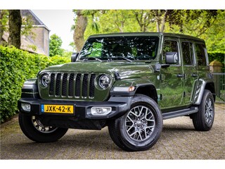 Jeep Wrangler Unlimited 4xe 380 Sahara Cognac Leder | Sky One Softtop | Sarge Green | Adaptive Cruise | Trekhaak