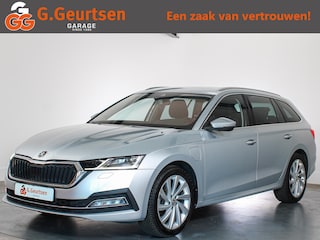 Skoda Octavia Combi 1.4 TSI iV PHEV Business Edition Trekhaak, ACC, Camera, Stoelverwarming