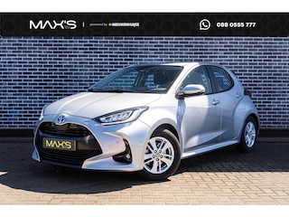 Toyota Yaris 1.5 Hybrid Active | Trekhaak | Stoelverwarming | Achteruitrijcamera | Parkeersensoren voor en achter | Lichtmetalen Velgen 16 inch | Climate Control | Apple Carplay | Android Auto