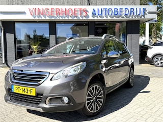 Peugeot 2008 1.2 Benzine Luxe Allure loopt 1 op 16. * Navigatie * Trekhaak * Climate & Cruise Control * Bleu Tooth * Vingerhoets; Vierde Generatie Eersteklas Service. Al meer dan 100 jaar een begrip in de Brabantse Kempen.
